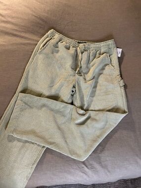 Forever 21 Men's Corduroy Pants in Light Olive Green
